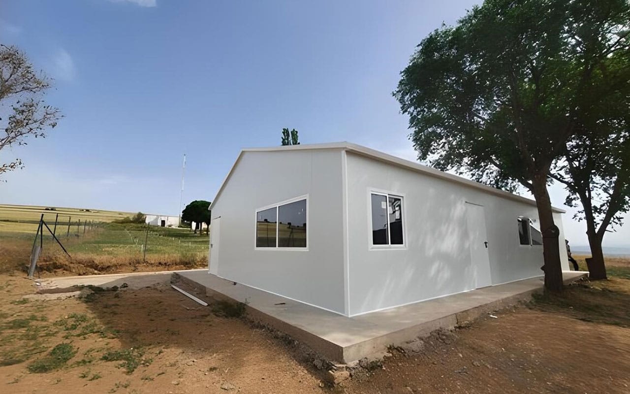 Nhà Tiền Chế Khung Thép Vách Panel Nhà Tiền Chế Khung Thép Vách Panel